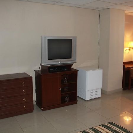 Hotel La Torre Гуаякиль Экстерьер фото