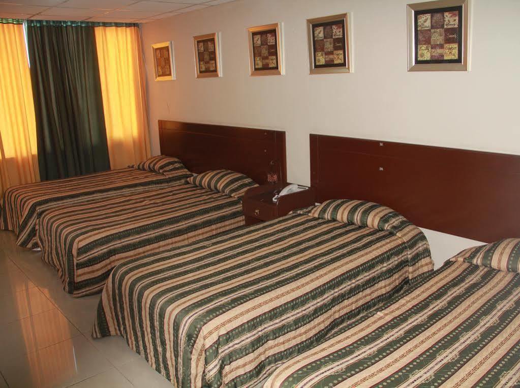Hotel La Torre Гуаякиль Экстерьер фото